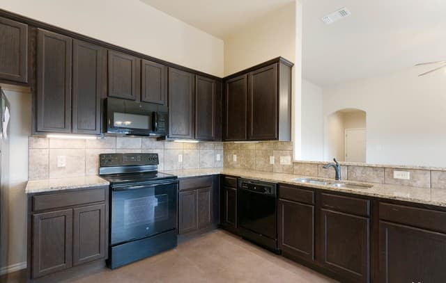 2584  Pahmeyer Rd, New Braunfels, TX 78130 — photo 13