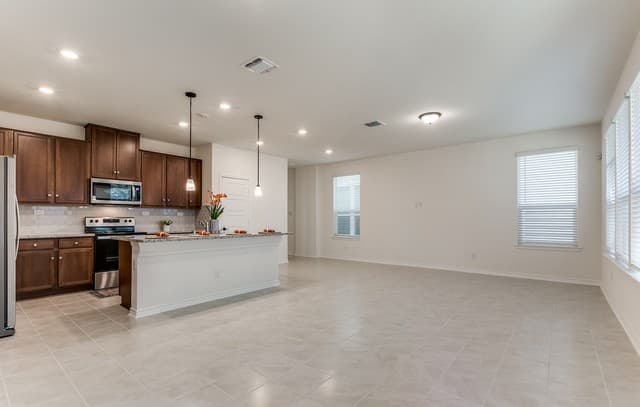14839  Vance Jackson Unit 304, San Antonio, TX 78249 — photo 4