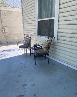 2014 W Houston St Upstairs, San Antonio, TX 78207 — photo 3