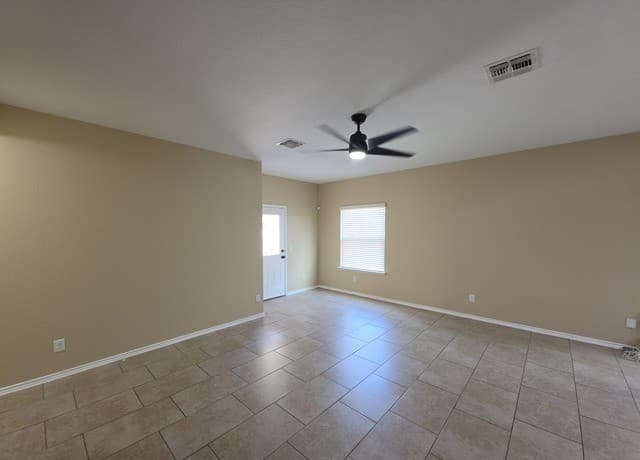 1847  Gray Fox Crk, San Antonio, TX 78245 — photo 5