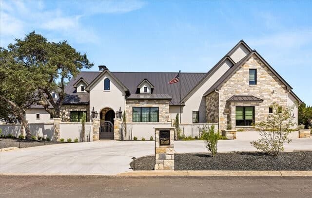 31209  Keeneland Dr, Fair Oaks Ranch, TX 78015 — photo 6