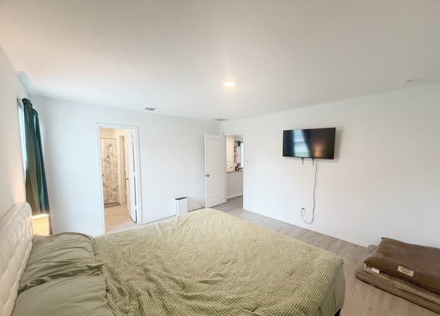8935  Astral Pl, San Antonio, TX 78252 — photo 16