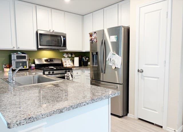 8935  Astral Pl, San Antonio, TX 78252 — photo 3