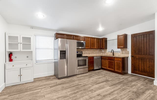 21875  Scenic Loop Rd, San Antonio, TX 78255 — photo 2