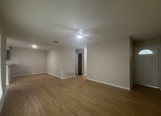1303  Klondike, San Antonio, TX 78245 — photo 7