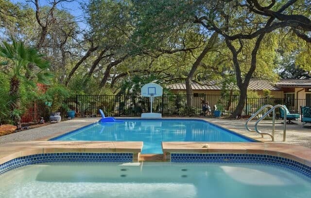 103  Roleto Drive, San Antonio, TX 78213 — photo 4