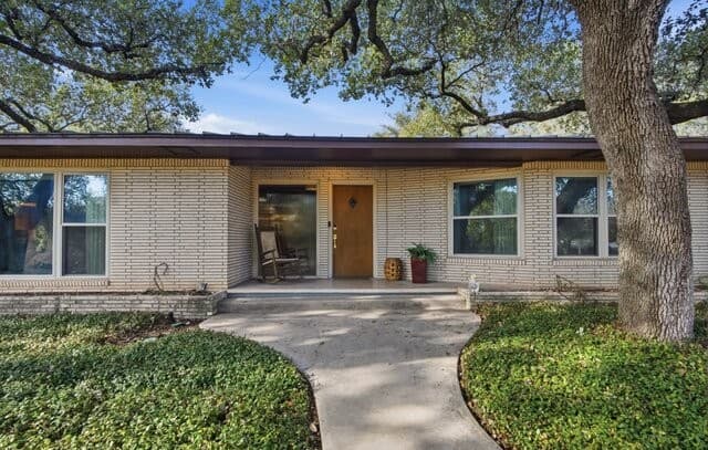 103  Roleto Drive, San Antonio, TX 78213 — photo 6