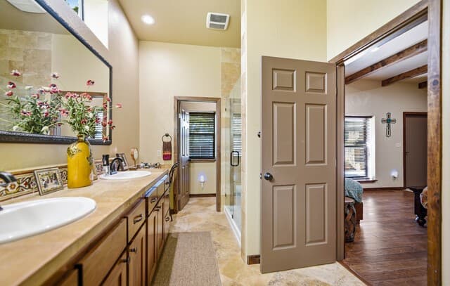 106  County Road 253, Poth, TX 78147 — photo 18