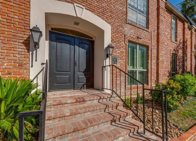 7500  Callaghan Rd Unit APT 205, San Antonio, TX 78229 — photo 2