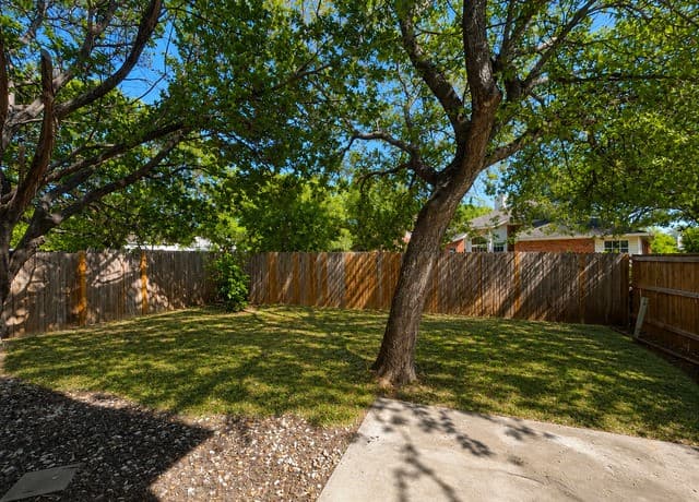 5514  Spring Walk, San Antonio, TX 78247 — photo 12