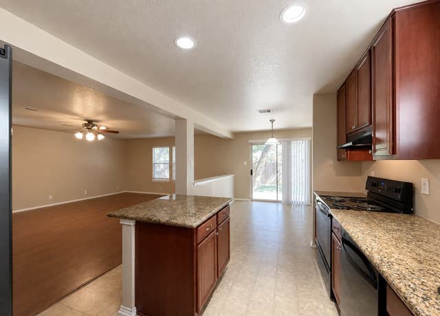 5514  Spring Walk, San Antonio, TX 78247 — photo 19
