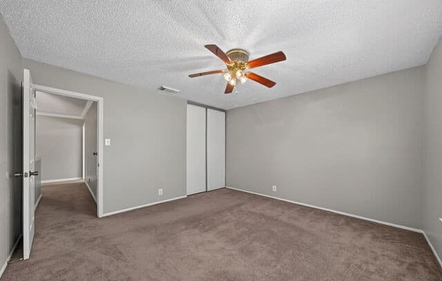 9222  Mirecourt, San Antonio, TX 78250 — photo 25