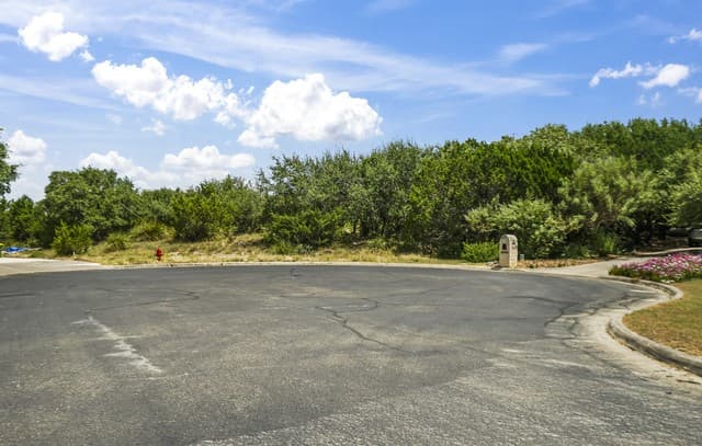 29114  Ledge Dr, Boerne, TX 78015 — photo 3