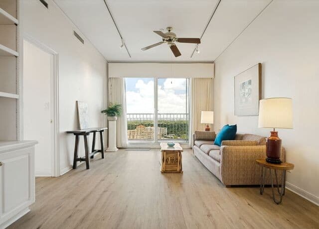 1 Towers Park Lane Unit 2207