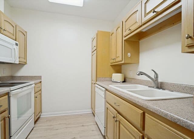 1  Towers Park Lane Unit 2207, San Antonio, TX 78209 — photo 8