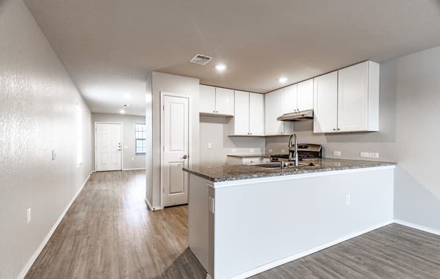 1403  Slice Parkway, San Antonio, TX 78221 — photo 12