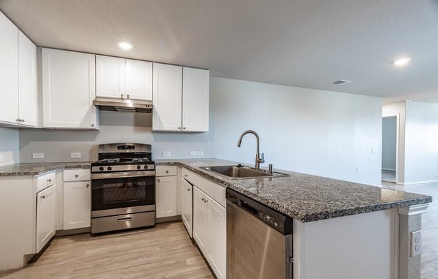 1403  Slice Parkway, San Antonio, TX 78221 — photo 13