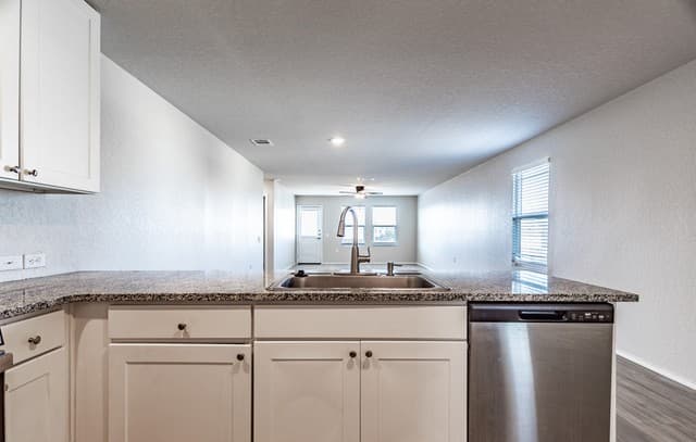 1403  Slice Parkway, San Antonio, TX 78221 — photo 14