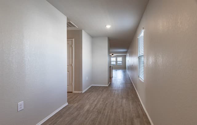 1403  Slice Parkway, San Antonio, TX 78221 — photo 5