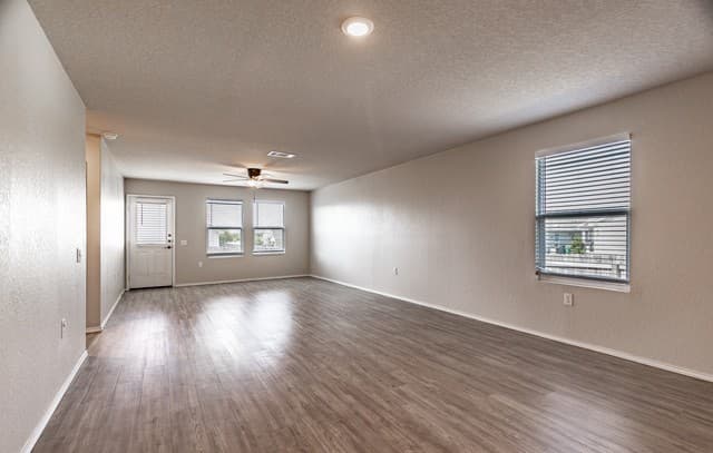 1403  Slice Parkway, San Antonio, TX 78221 — photo 8