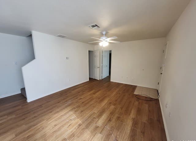 3865  Maverick Creek Rd, San Antonio, TX 78247 — photo 17