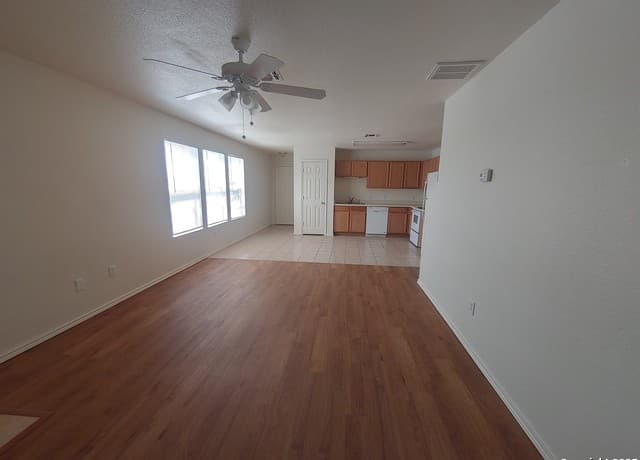 3865  Maverick Creek Rd, San Antonio, TX 78247 — photo 7