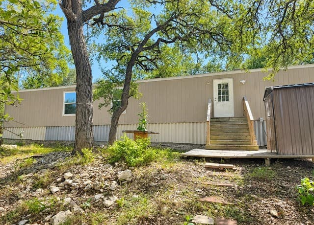 127  Quail Run St, Canyon Lake, TX 78133 — photo 2