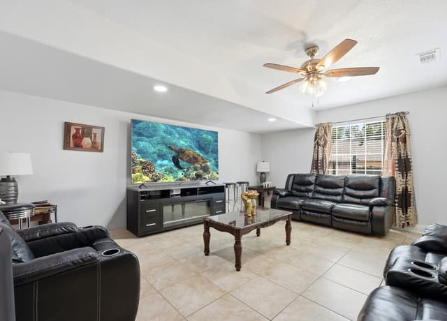 5407  Timbermont St, San Antonio, TX 78250 — photo 11
