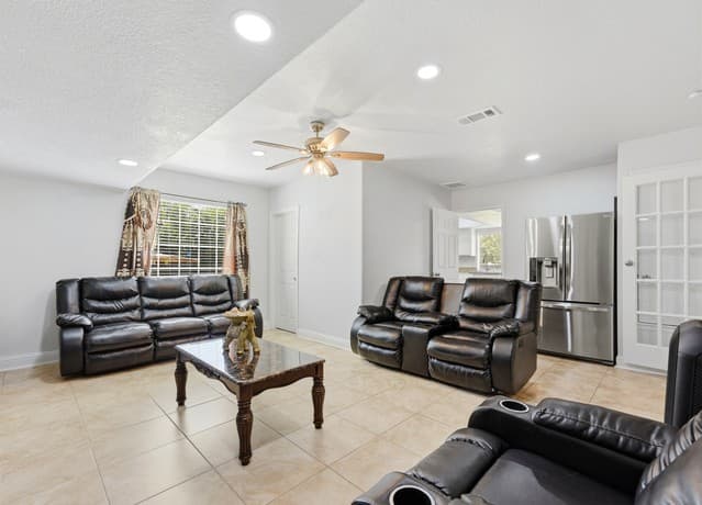 5407  Timbermont St, San Antonio, TX 78250 — photo 6
