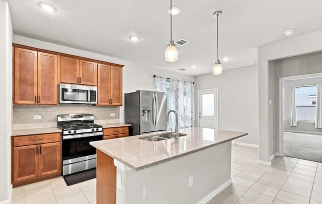 9102  Devils Riv, Converse, TX 78109 — photo 4