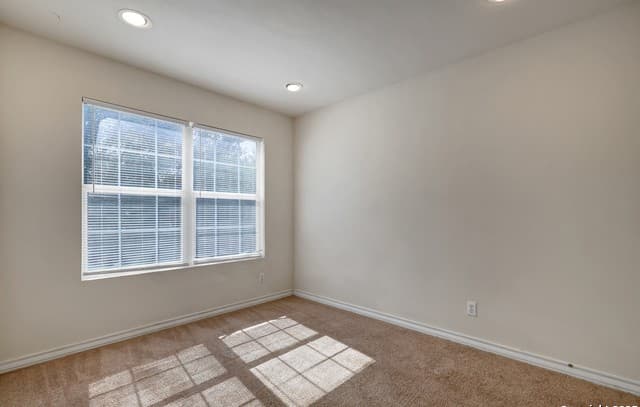 7823  Kingsbury Wood Unit 4, San Antonio, TX 78240 — photo 15