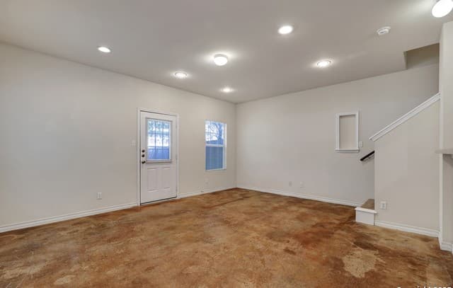 7823  Kingsbury Wood Unit 4, San Antonio, TX 78240 — photo 6