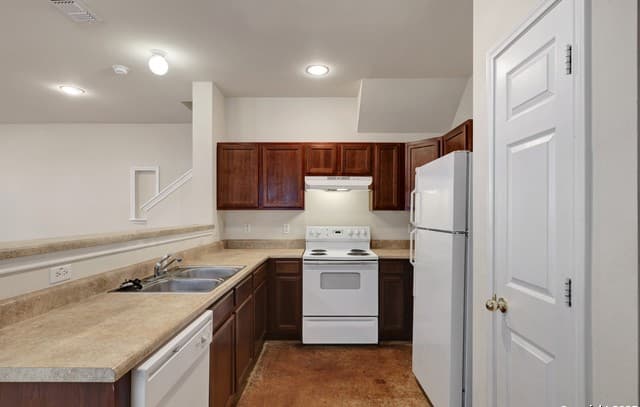 7823  Kingsbury Wood Unit 4, San Antonio, TX 78240 — photo 7