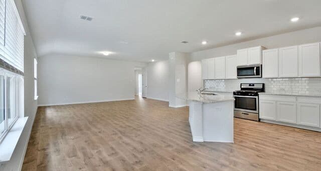 108  Ivy Way, Mico, TX 78056 — photo 4