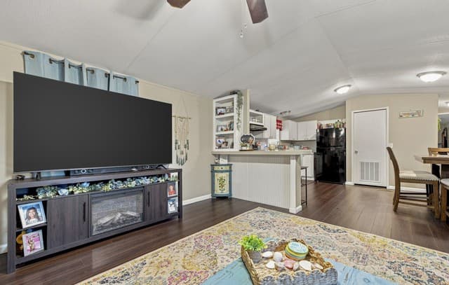 838  Avenue M, Poteet, TX 78065 — photo 10