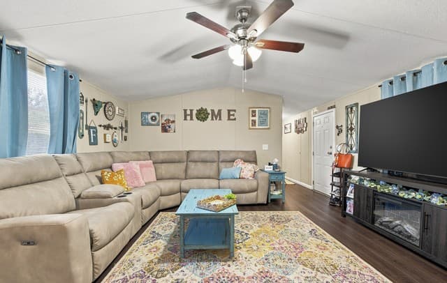 838  Avenue M, Poteet, TX 78065 — photo 3