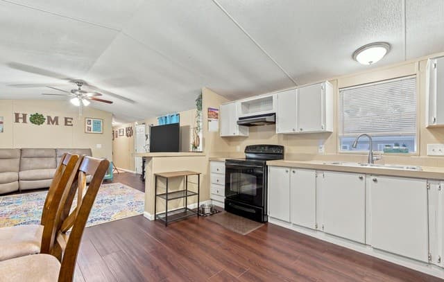 838  Avenue M, Poteet, TX 78065 — photo 4
