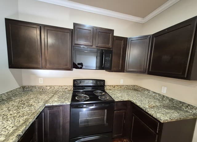 6315  Attucks Lane, San Antonio, TX 78238 — photo 9