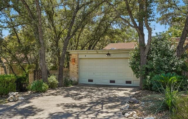11608  Caprock St, San Antonio, TX 78230 — photo 3