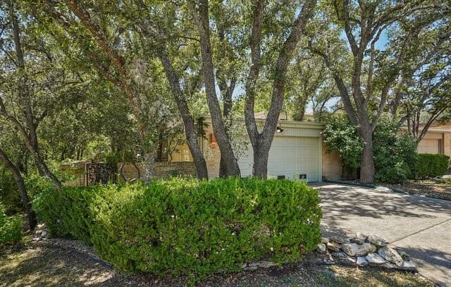 11608  Caprock St, San Antonio, TX 78230 — photo 4