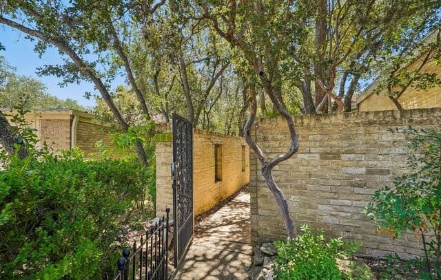 11608  Caprock St, San Antonio, TX 78230 — photo 5