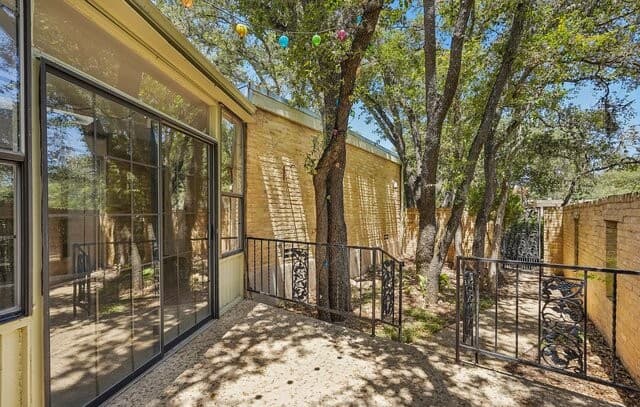11608  Caprock St, San Antonio, TX 78230 — photo 8