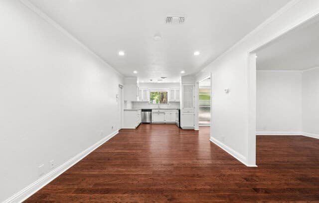 210  Fantasia St, San Antonio, TX 78216 — photo 6