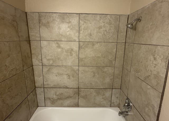 1015  Saint James, San Antonio, TX 78202 — photo 11