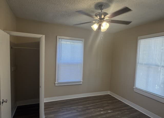 1015  Saint James, San Antonio, TX 78202 — photo 4