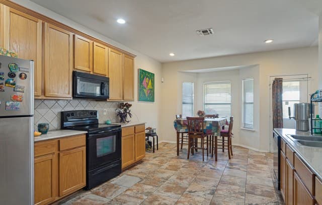 8235  Rockwell, San Antonio, TX 78249 — photo 10