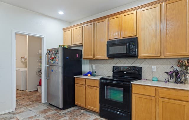 8235  Rockwell, San Antonio, TX 78249 — photo 12