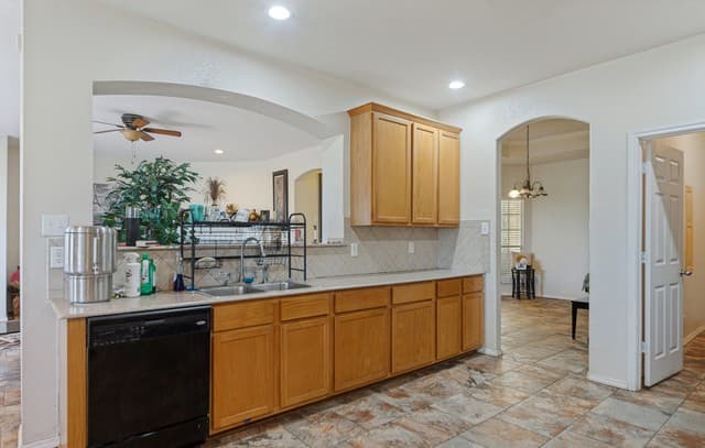 8235  Rockwell, San Antonio, TX 78249 — photo 9