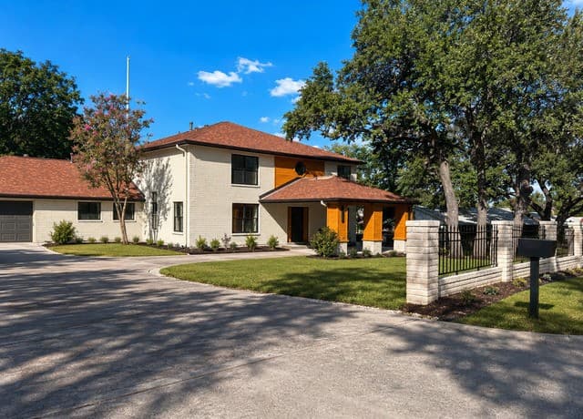 3919  Midvale Dr, San Antonio, TX 78229 — photo 2