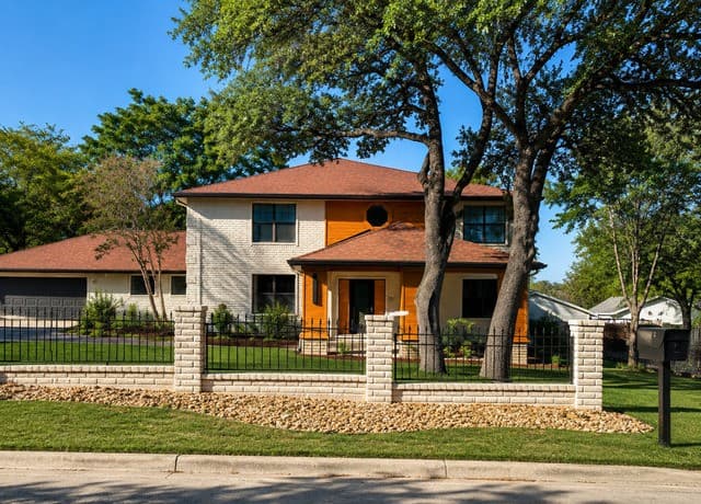 3919  Midvale Dr, San Antonio, TX 78229 — photo 3